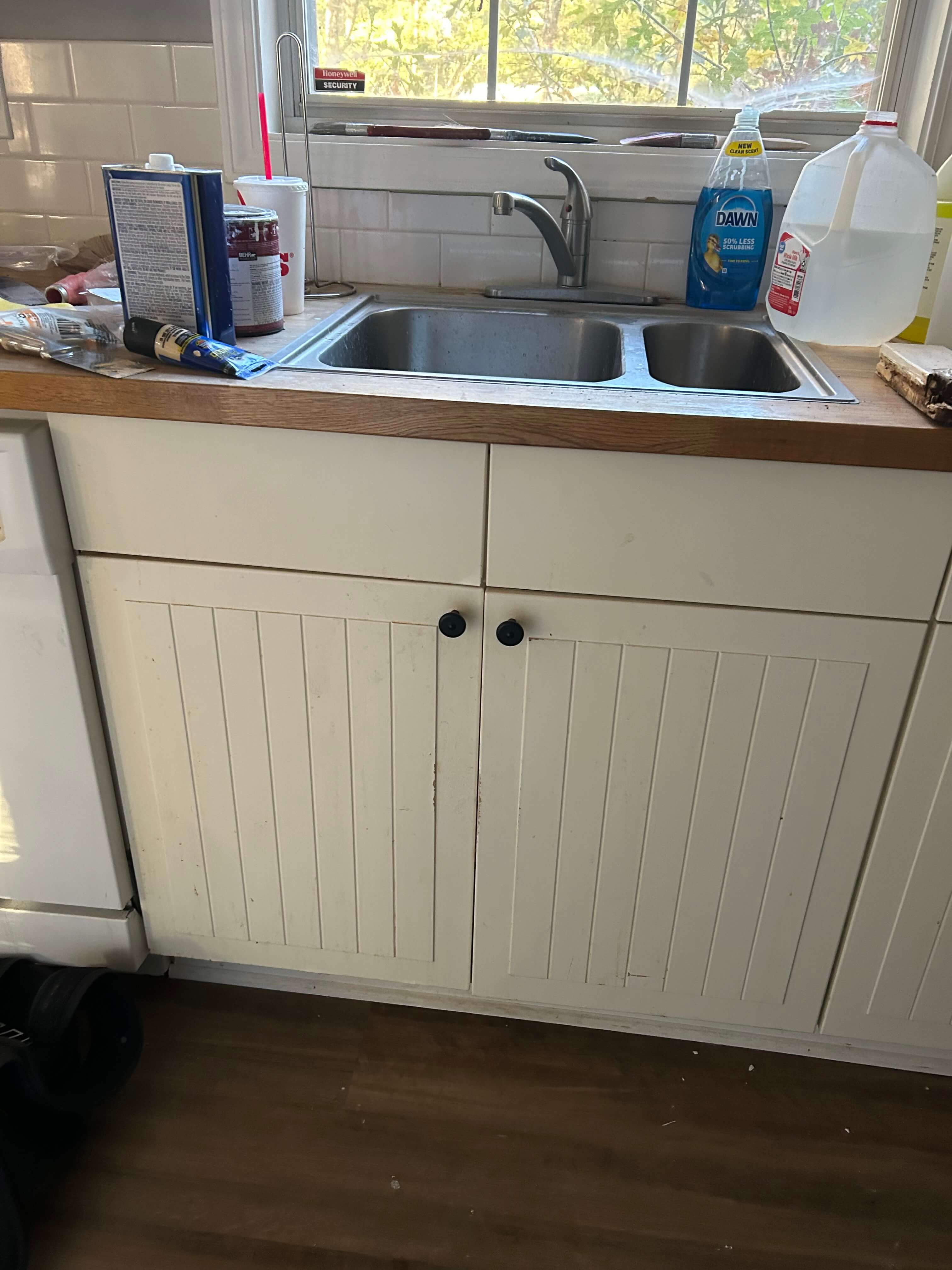 Before - Kitchen & Cabinet Refinishing